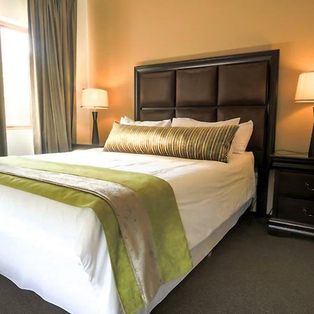 Westay Timessquare Apartments Сандтън Екстериор снимка